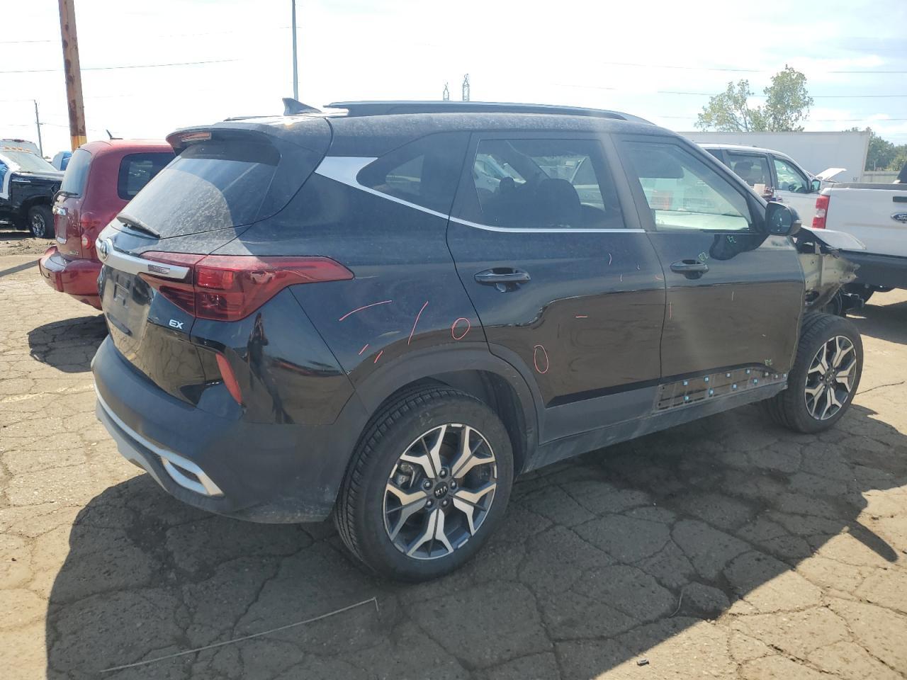 2021 Kia Seltos Ex - Image 3