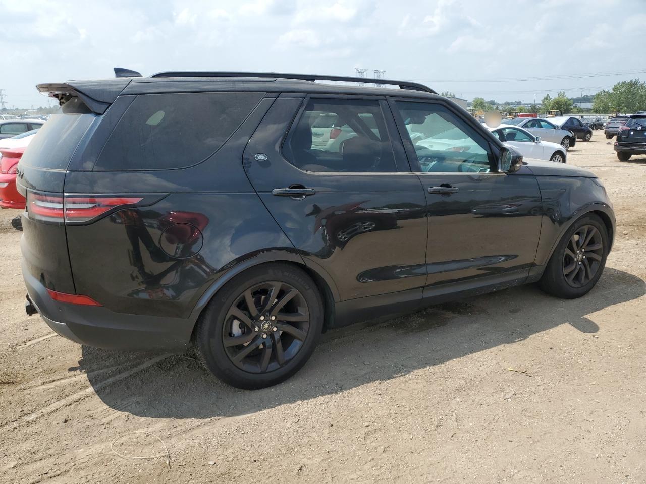 2018 Land Rover Discovery Hse Luxury - Image 3