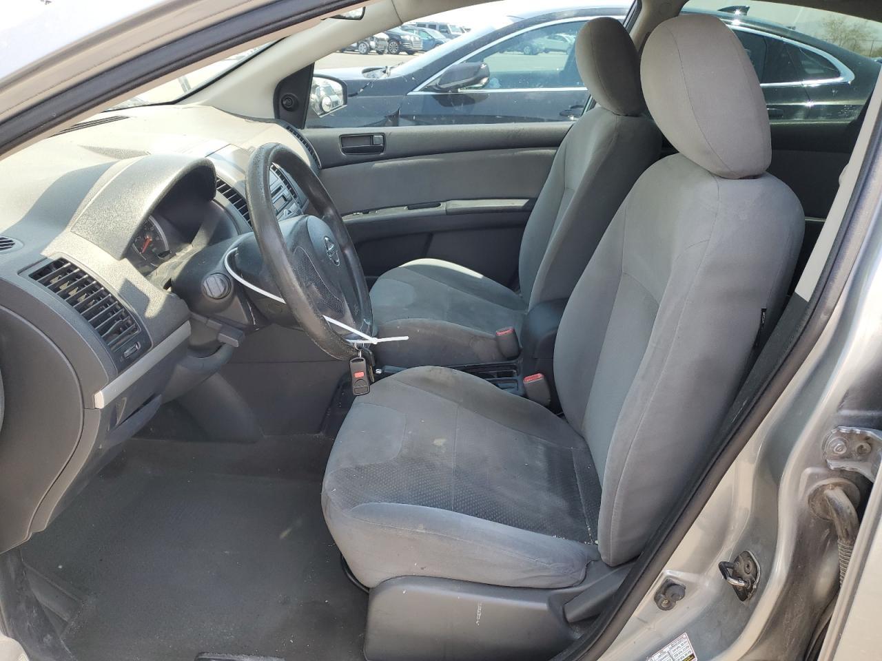 2010 Nissan Sentra 2.0 - Image 7