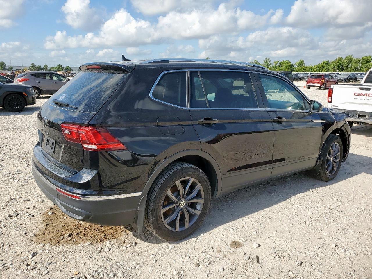 2024 Volkswagen Tiguan Se - Фото 3