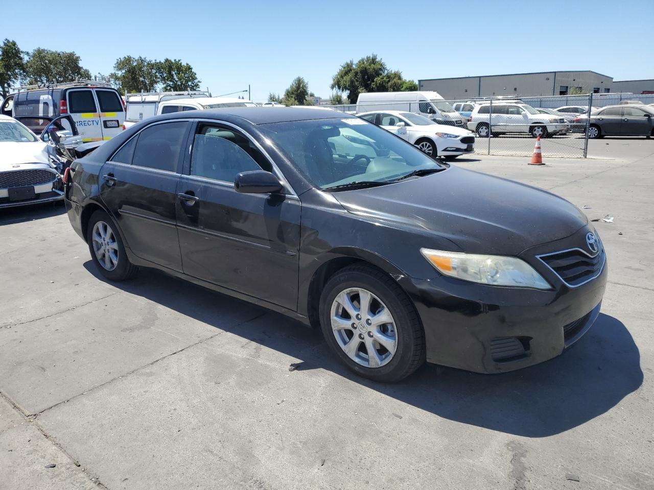 2011 Toyota Camry Base - Фото 4