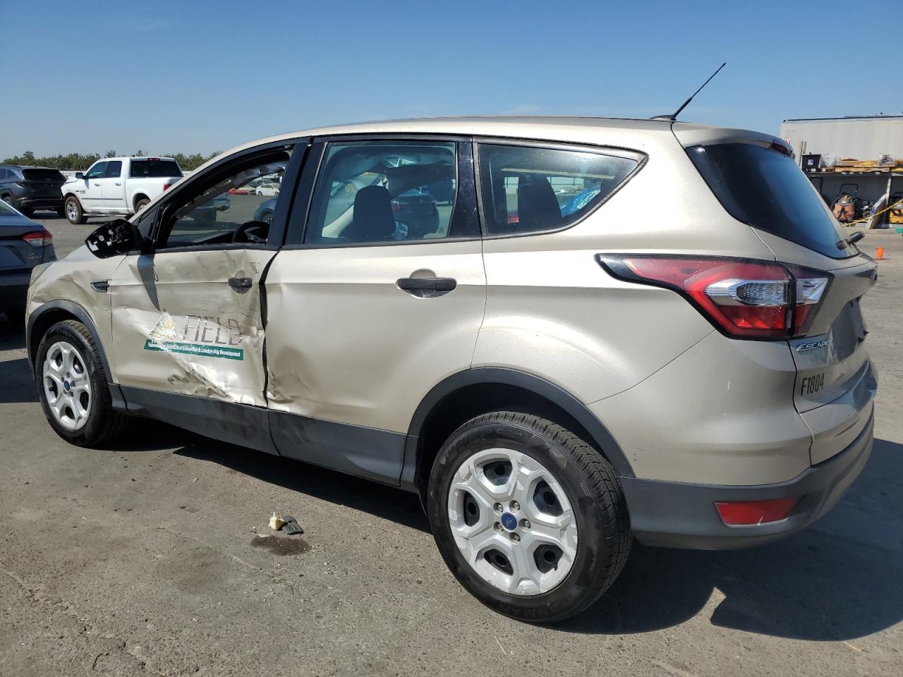 2018 Ford Escape S - Фото 2