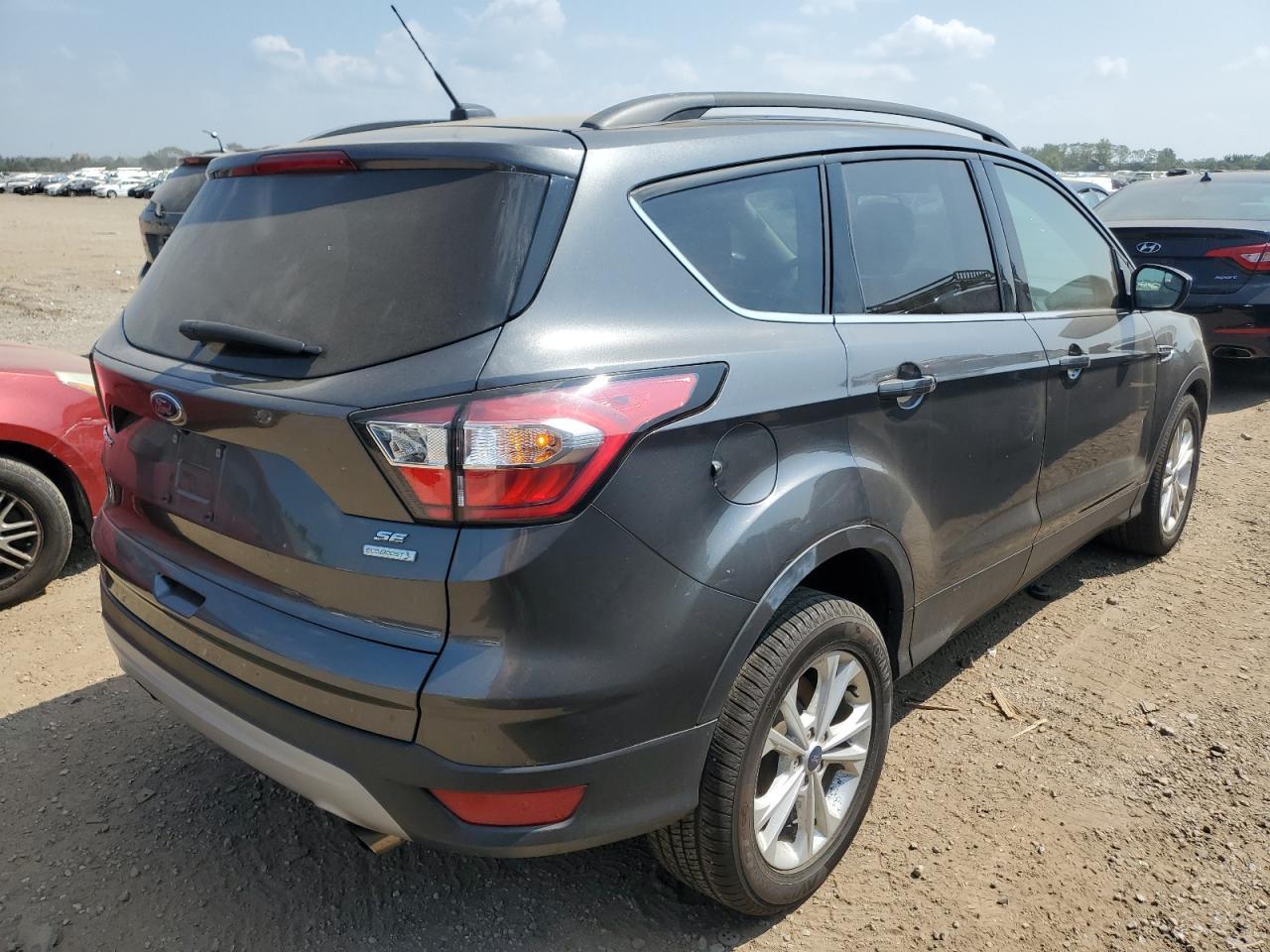 2018 Ford Escape Se - Фото 3