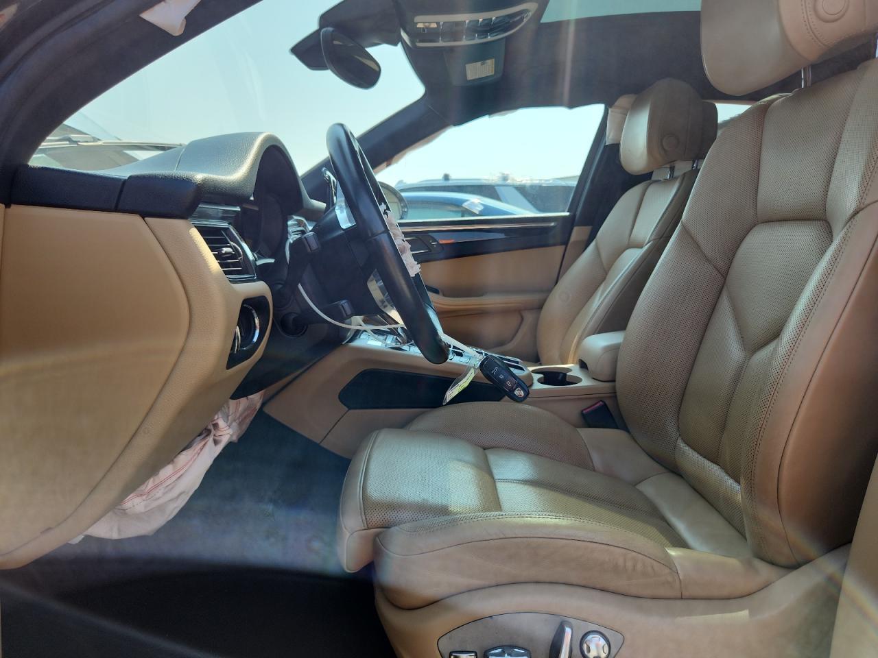 2018 Porsche Macan - Image 7