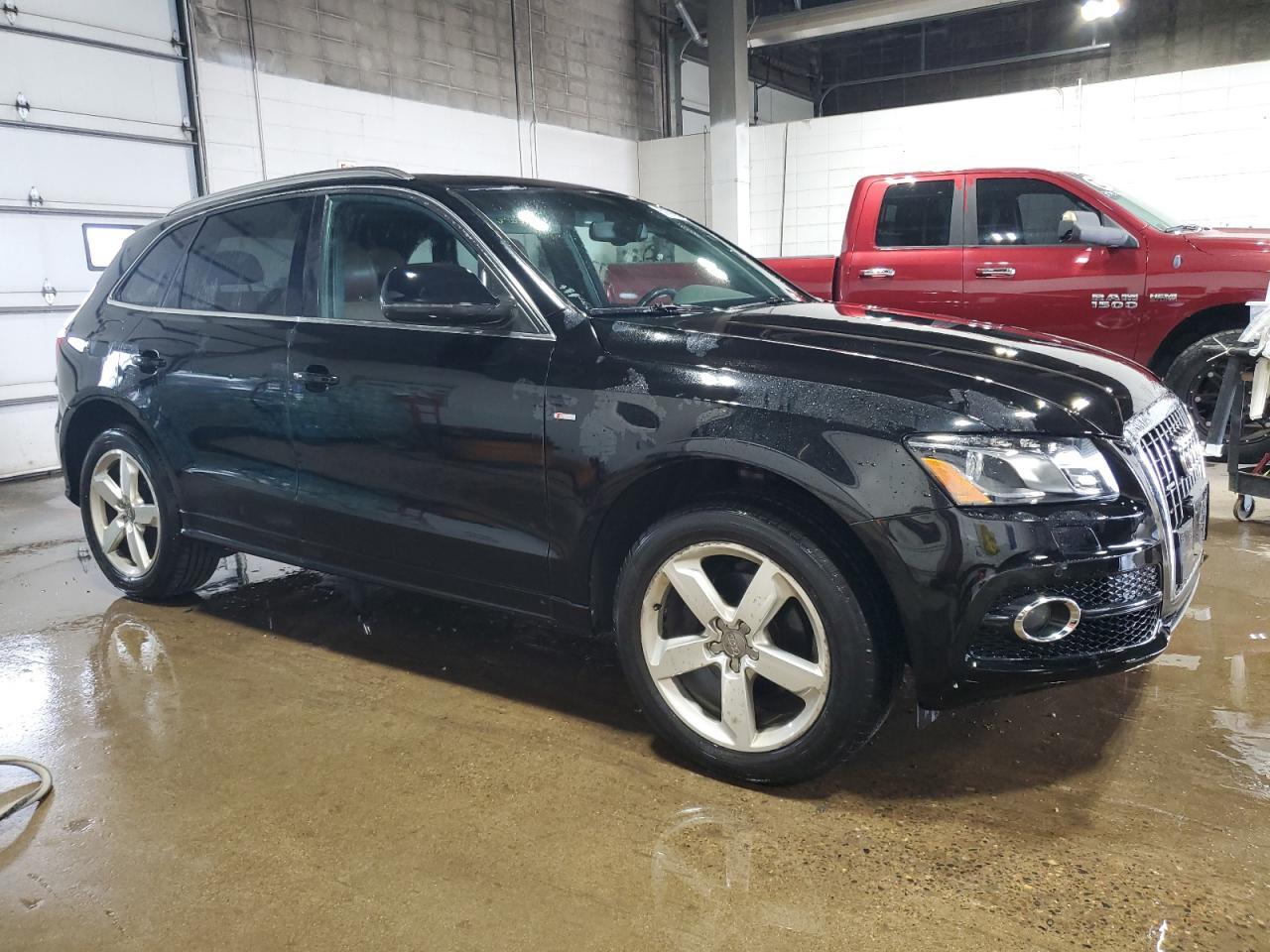 2011 Audi Q5 Premium Plus - Image 4