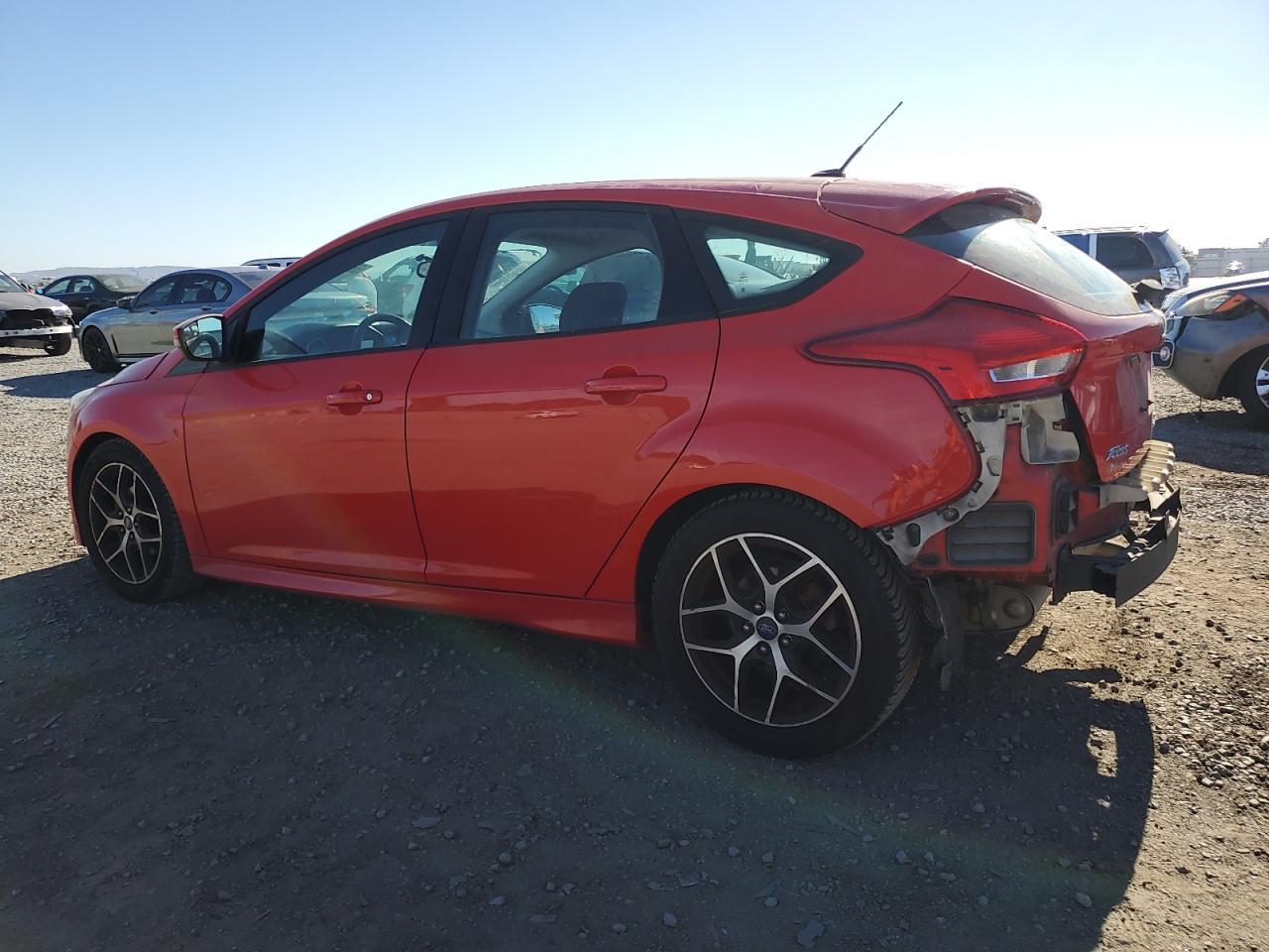 2016 Ford Focus Se - Image 2