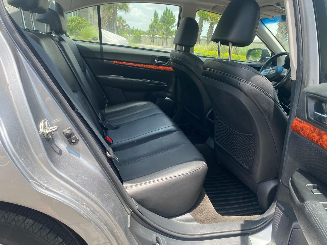 2011 Subaru Legacy 2.5I Limited - Image 6