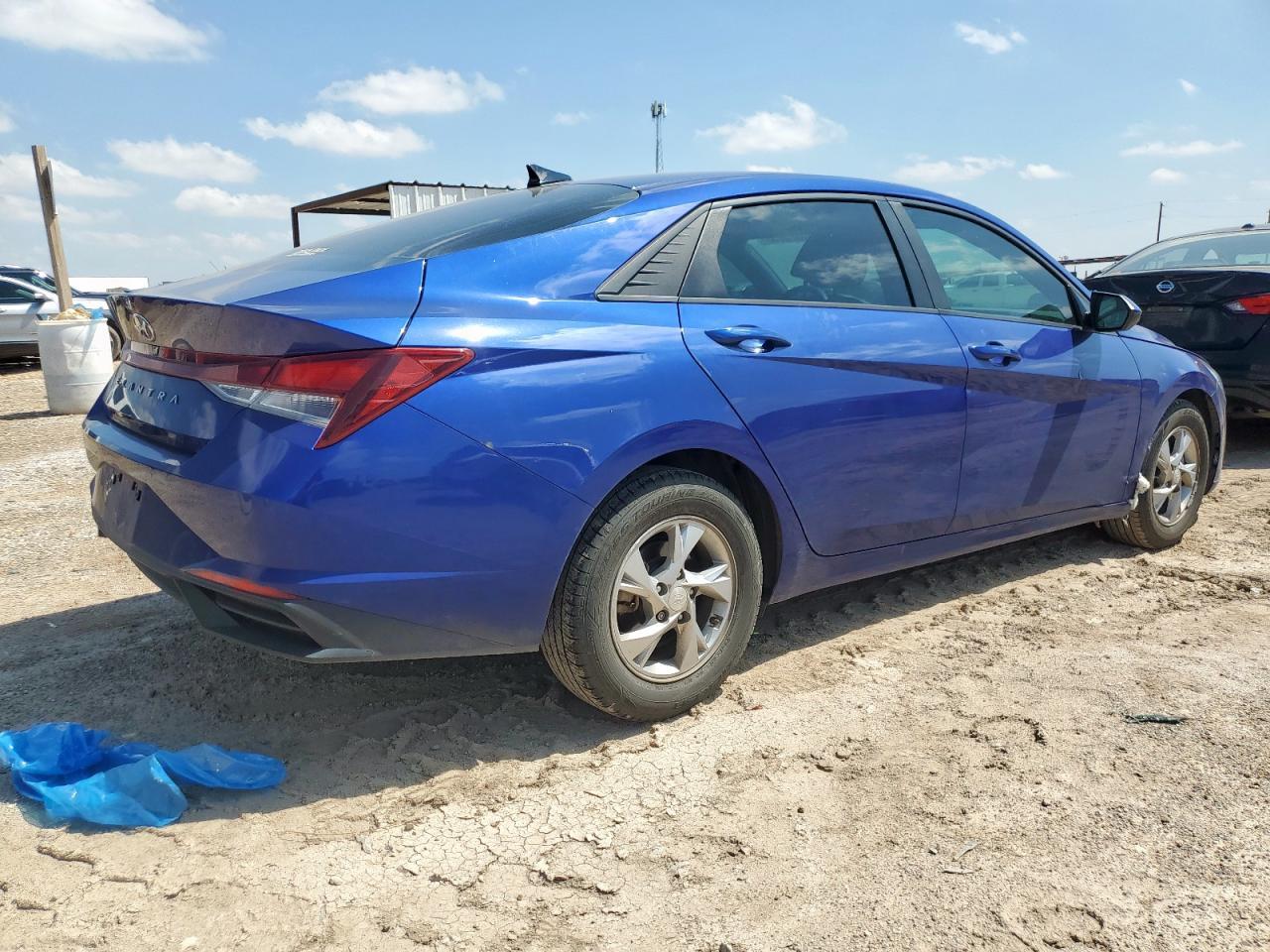 2021 Hyundai Elantra Se - Фото 3