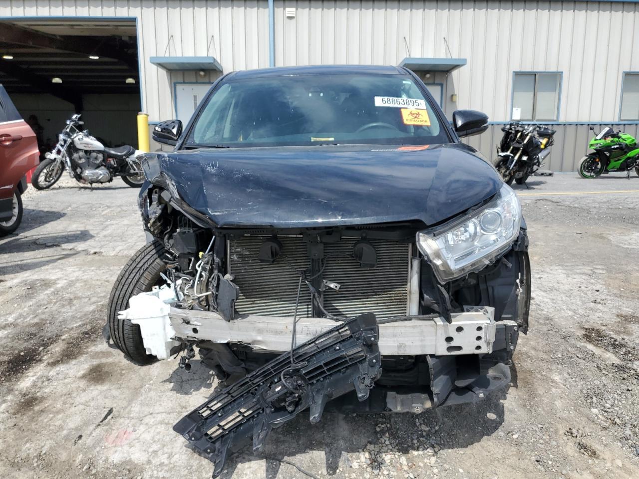 2019 Toyota Highlander Le - Фото 5