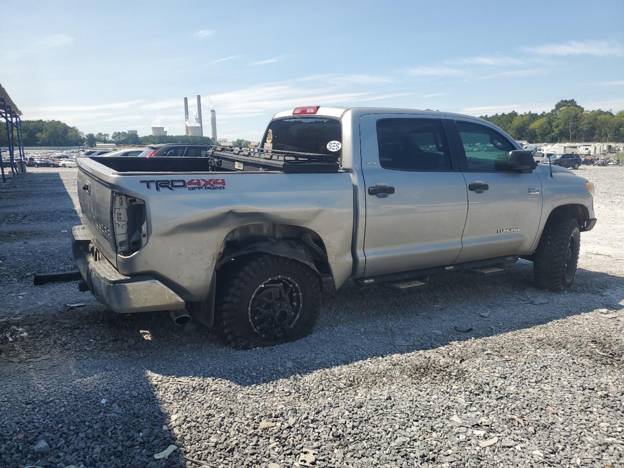 2016 Toyota Tundra Crewmax Sr5 - Image 3