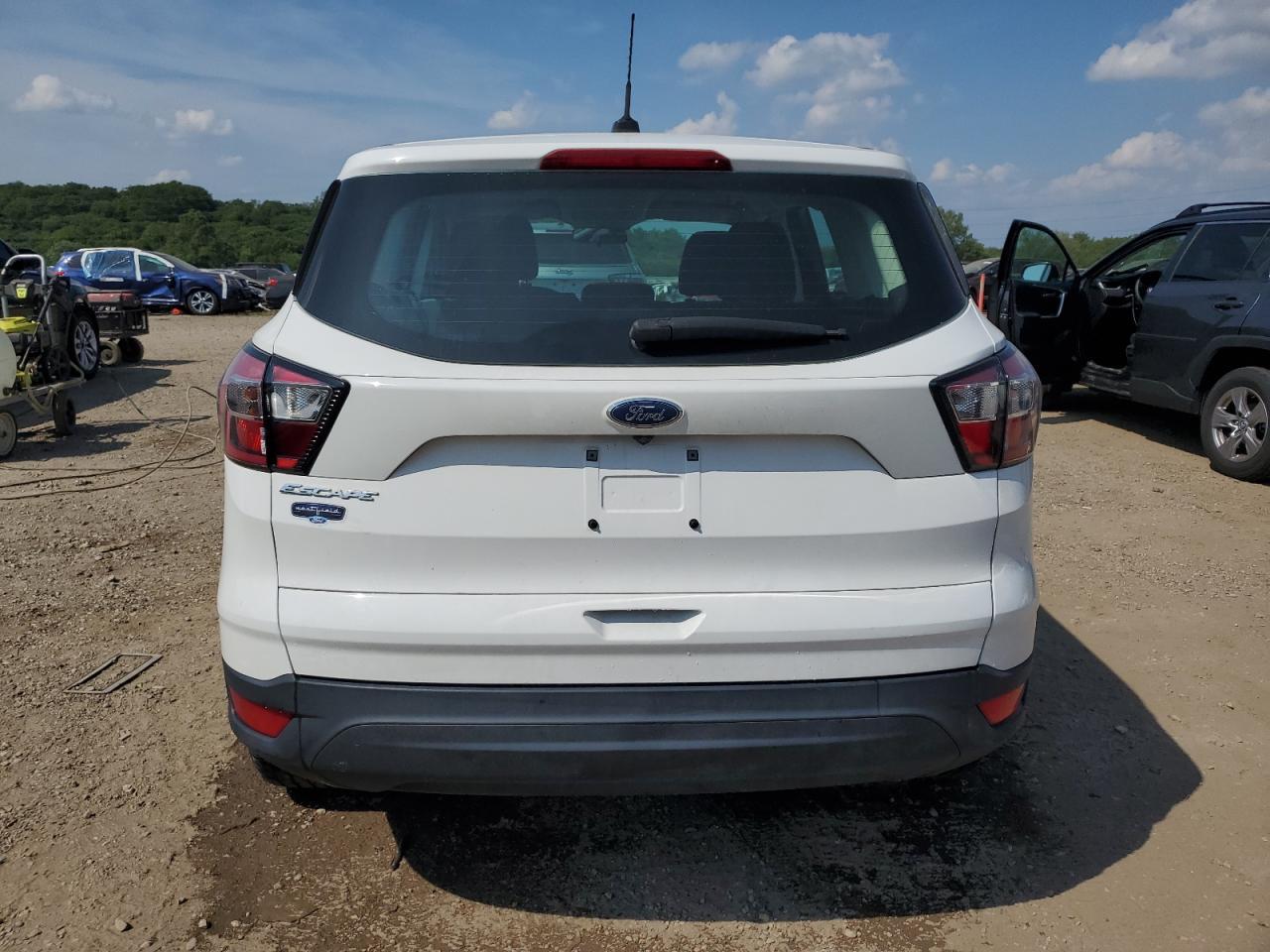2017 Ford Escape S - Image 6