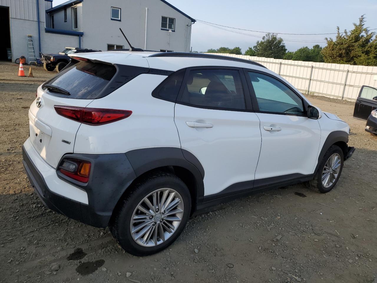 2021 Hyundai Kona Sel - Фото 3