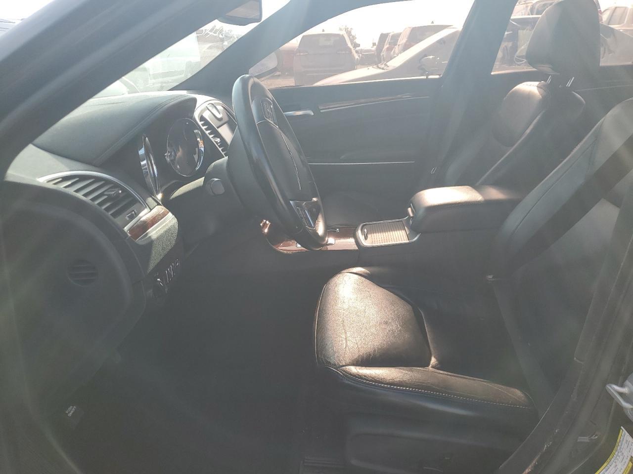 2012 Chrysler 300 Limited - Фото 7