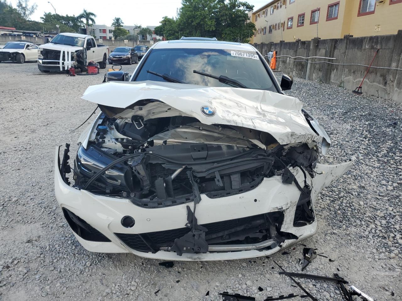 2022 BMW M340I - Фото 5