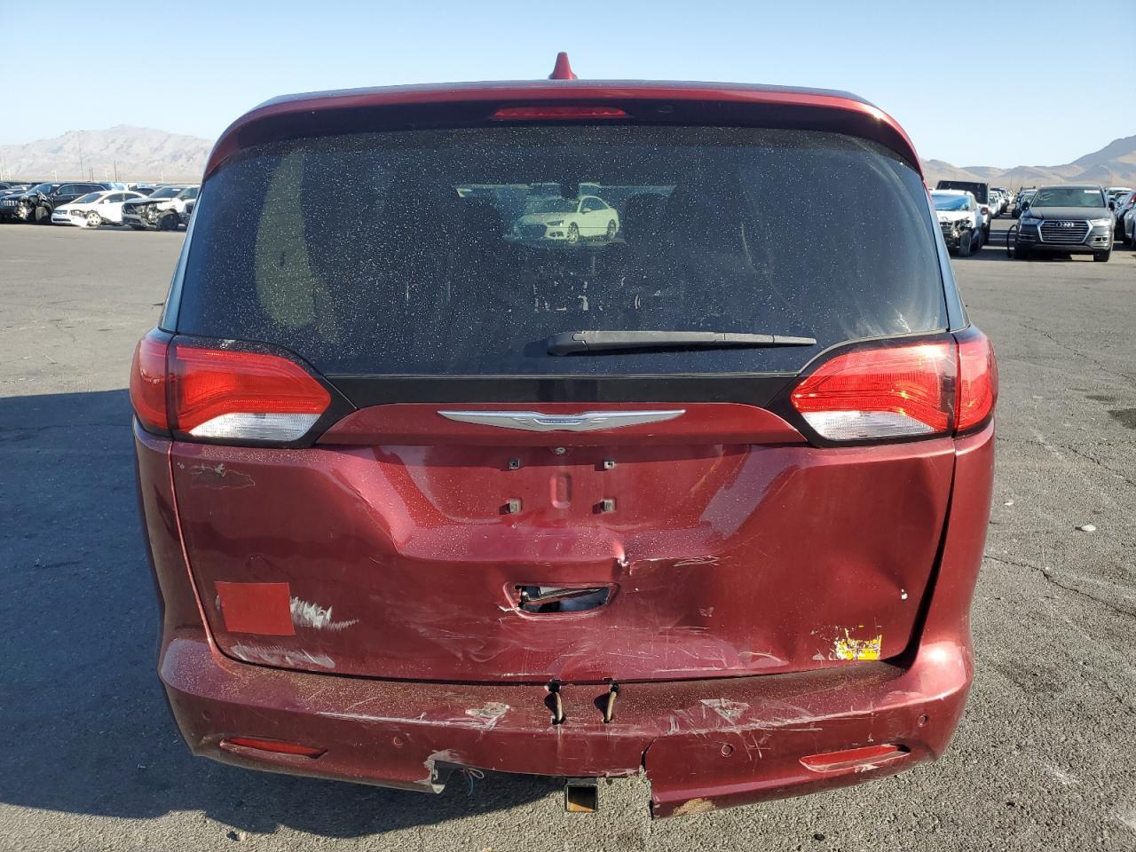 2017 Chrysler Pacifica Touring - Фото 6