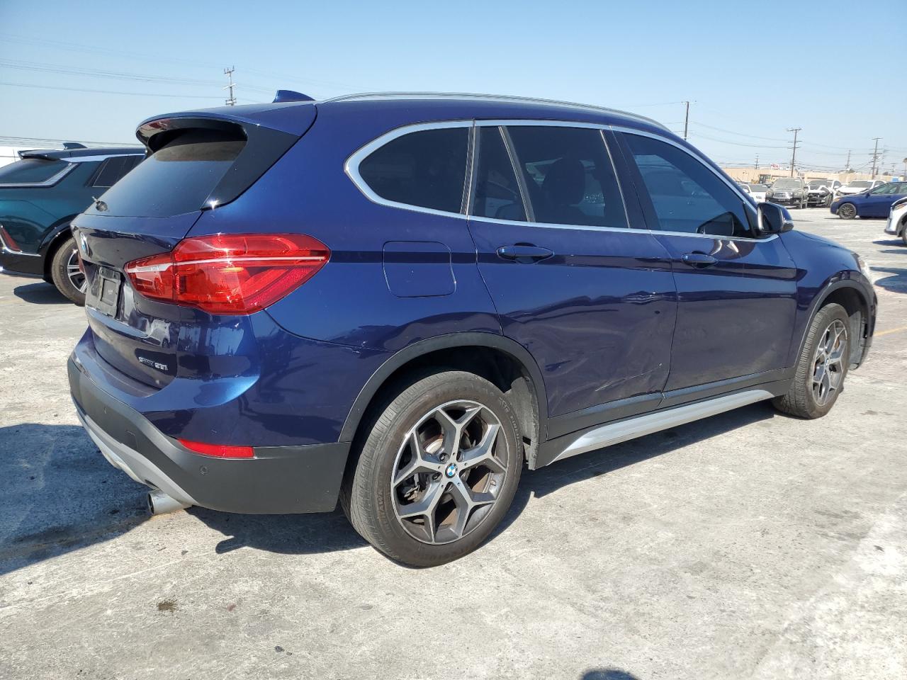 2019 BMW X1 Sdrive28I - Фото 3