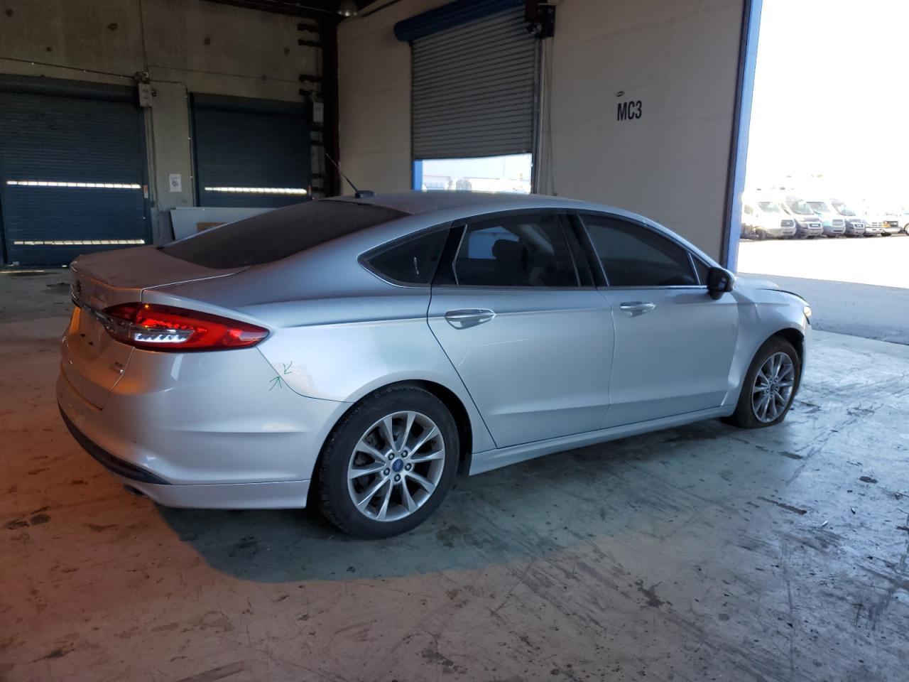 2017 Ford Fusion Se - Фото 3