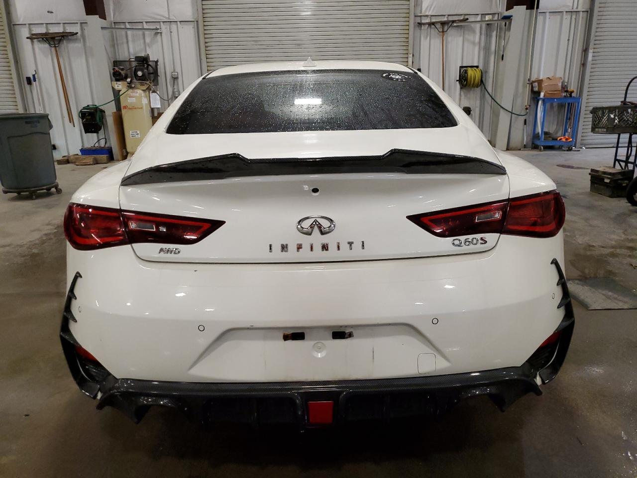 2019 Infiniti Q60 Red Sport 400 - Image 6
