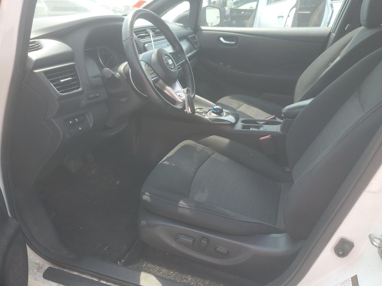 2018 Nissan Leaf S - Image 7