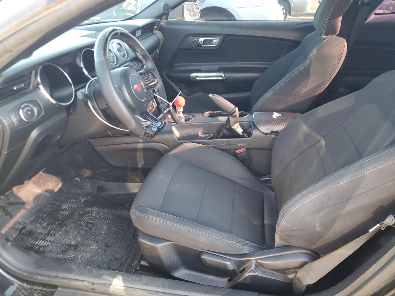 2015 Ford Mustang - Фото 7