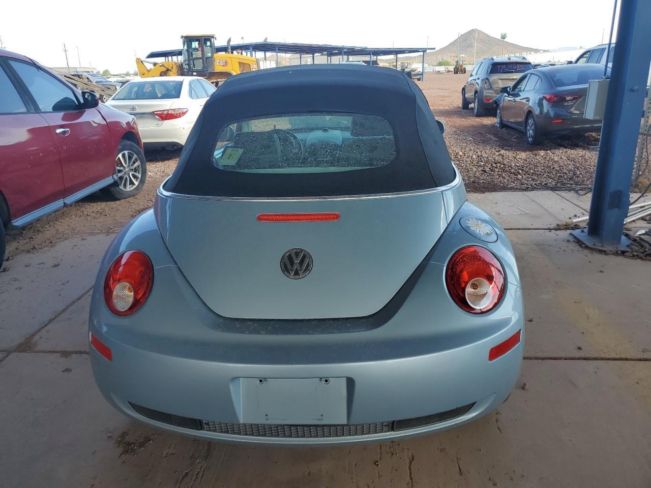 2009 Volkswagen New Beetle S - Фото 6
