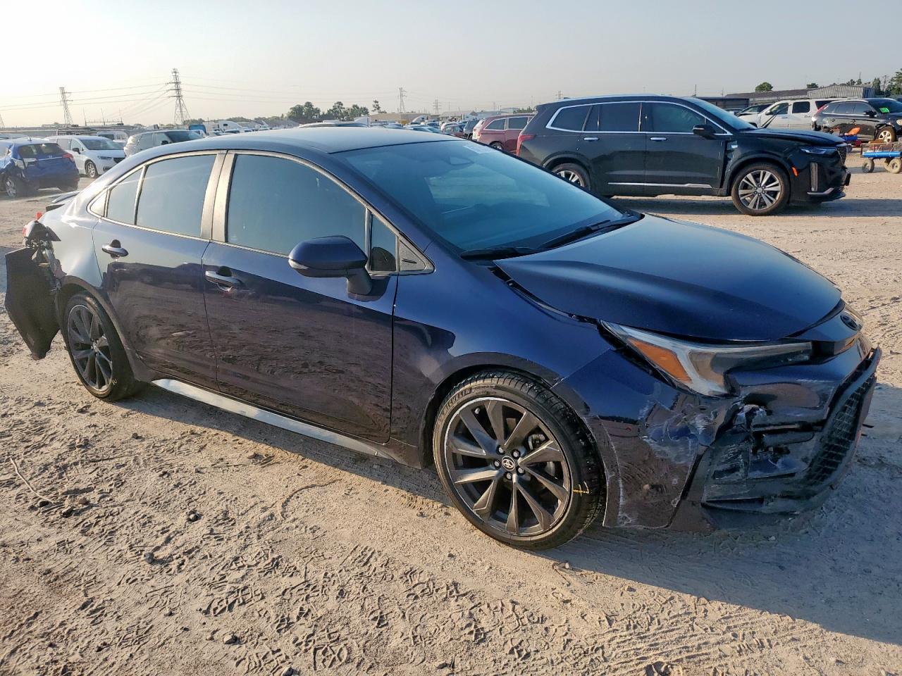 2023 Toyota Corolla Se - Фото 4