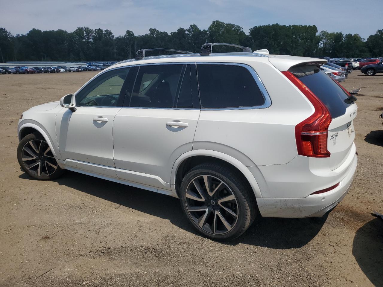 2021 Volvo Xc90 T6 Momentum - Фото 2