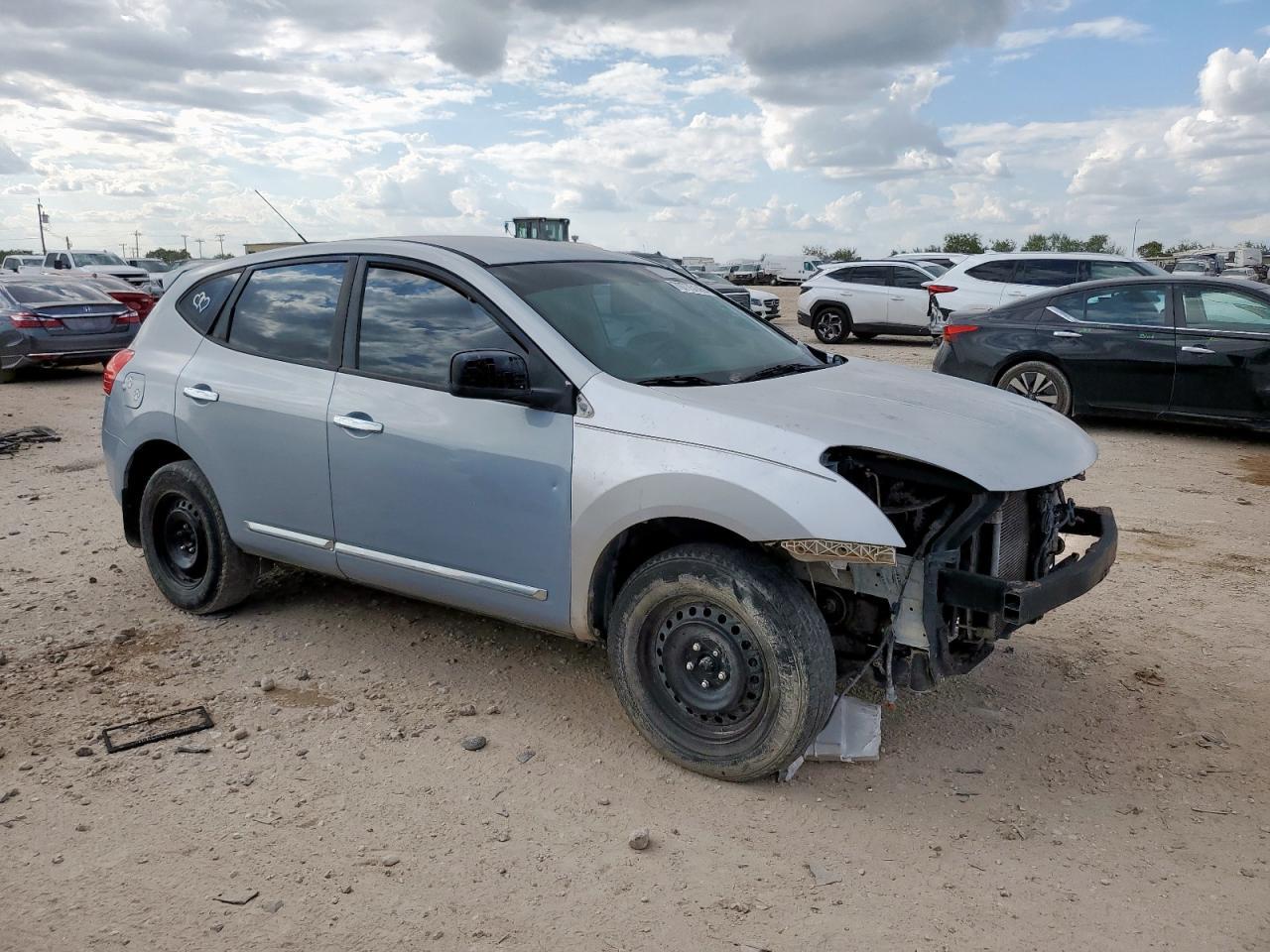 2013 Nissan Rogue S - Фото 4