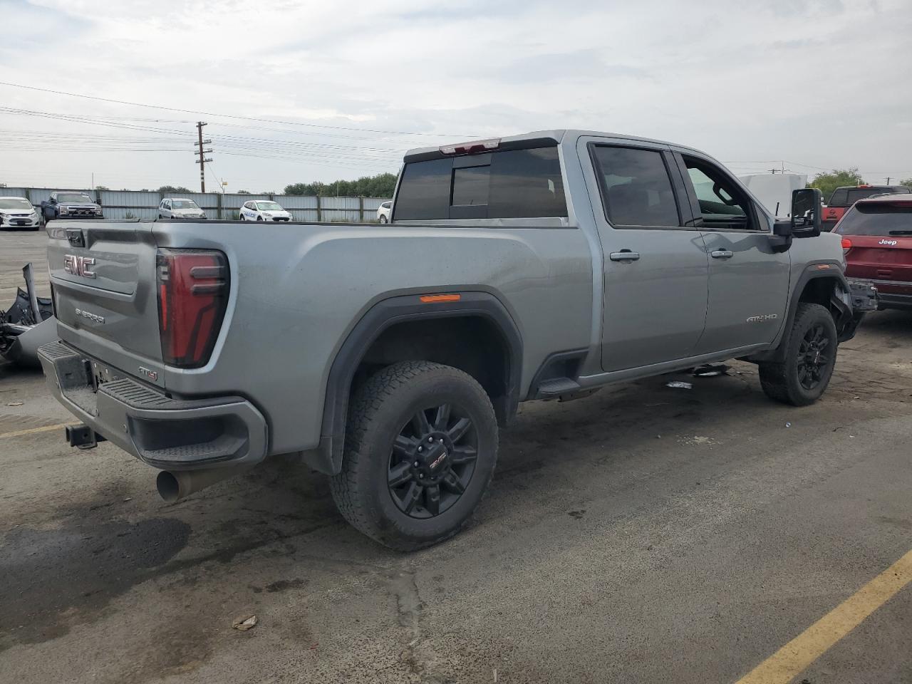 2024 GMC Sierra K2500 At4 - Фото 3