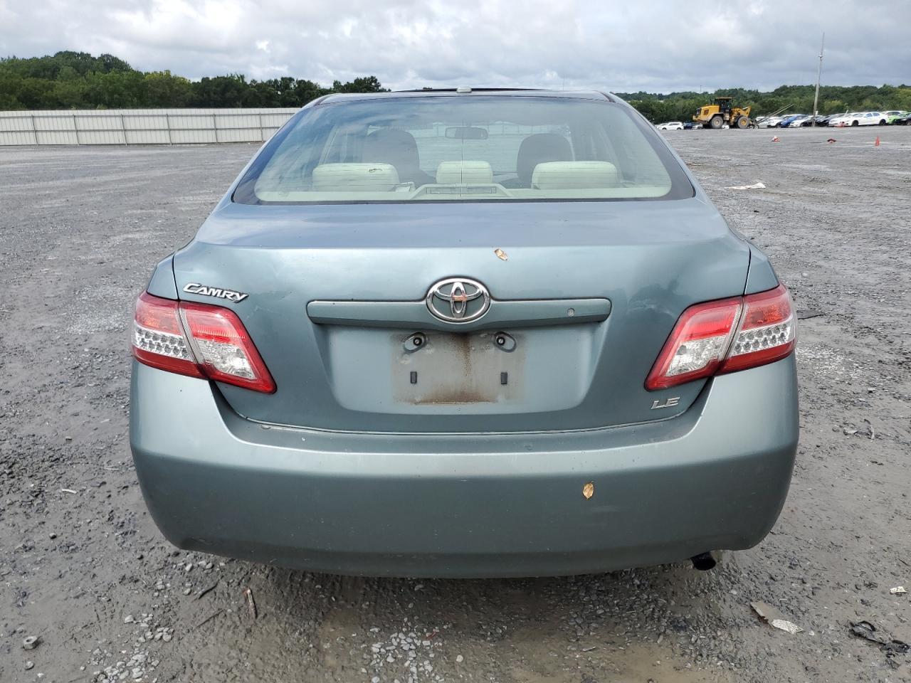 2010 Toyota Camry Base - Фото 6