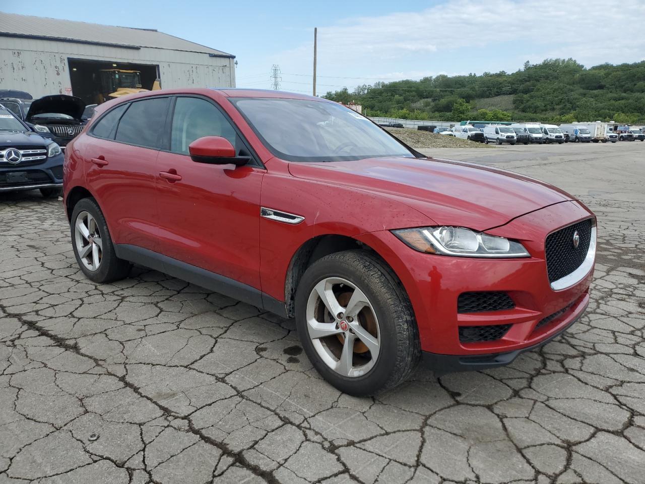 2017 Jaguar F-Pace Premium - Фото 4