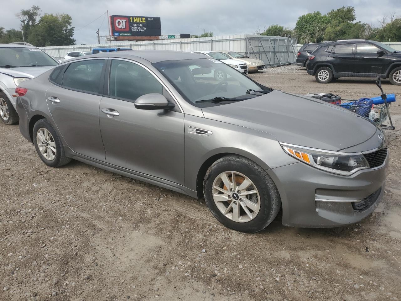 2018 Kia Optima Lx - Image 4