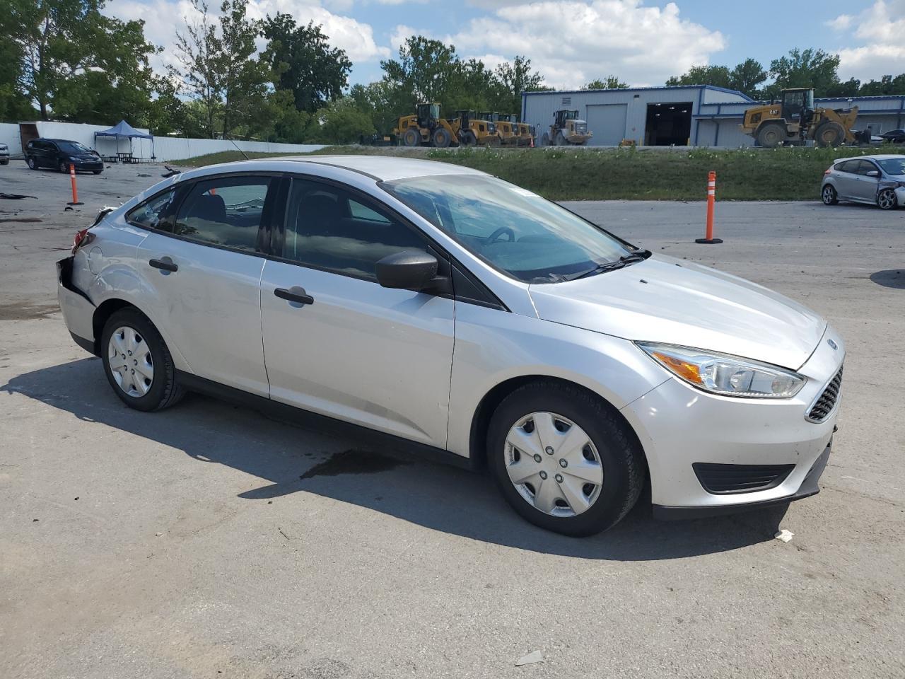 2018 Ford Focus S - Image 4