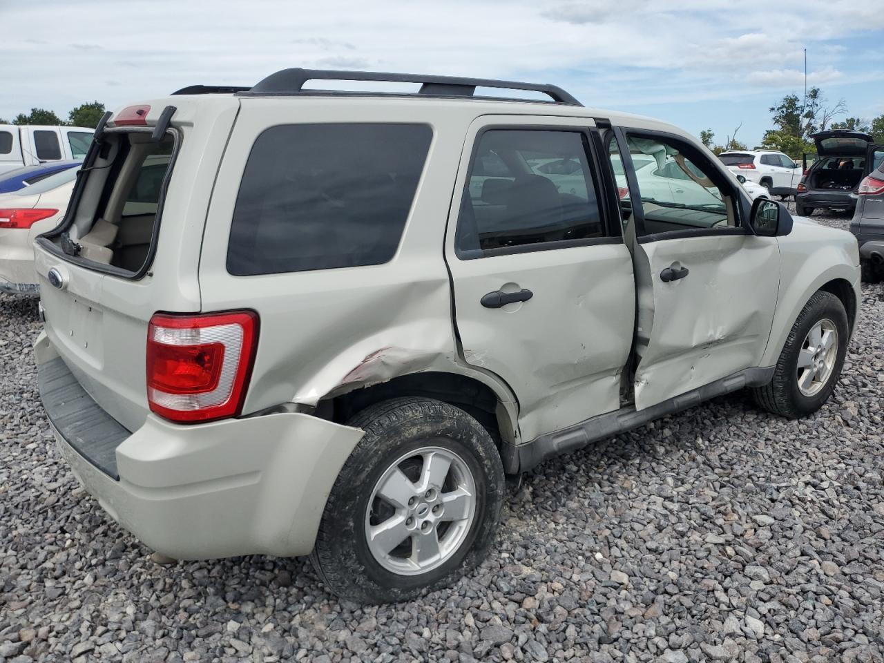 2009 Ford Escape Xlt - Image 3