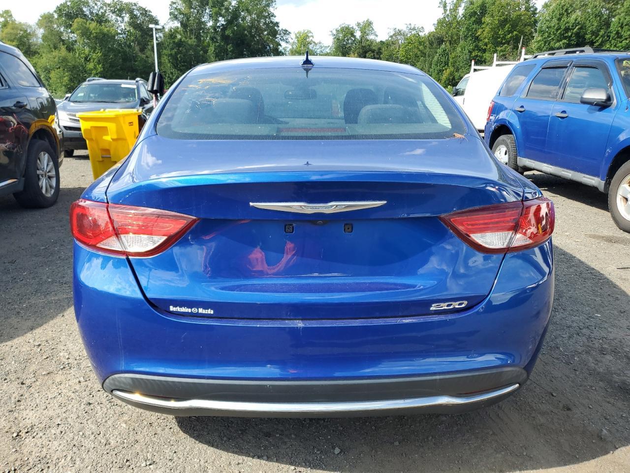 2015 Chrysler 200 Limited - Фото 6