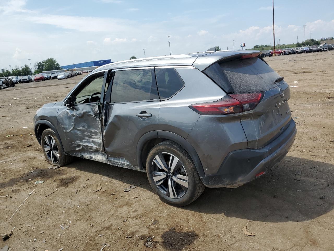 2023 Nissan Rogue Sl - Фото 2