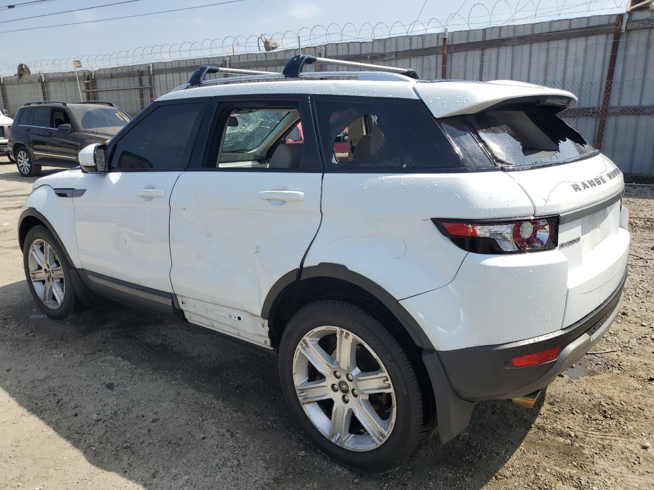 2013 Land Rover Range Rover Evoque Pure Plus - Image 2