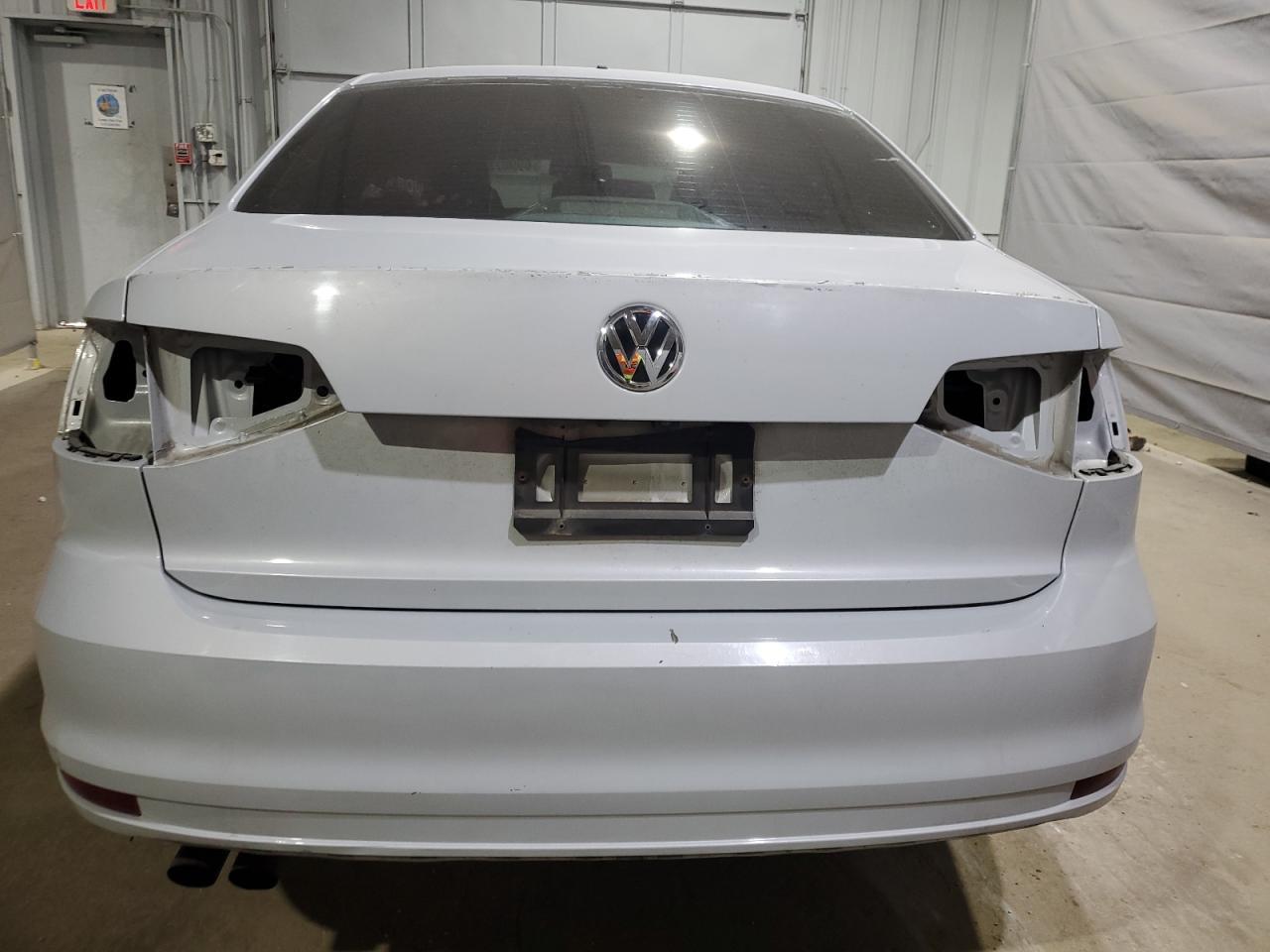 2017 Volkswagen Jetta S - Фото 6