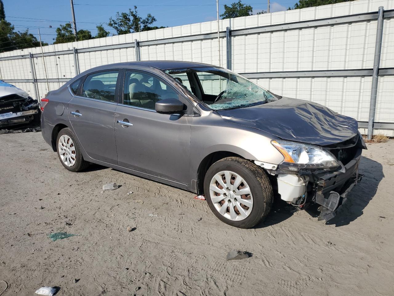 2015 Nissan Sentra S - Фото 4