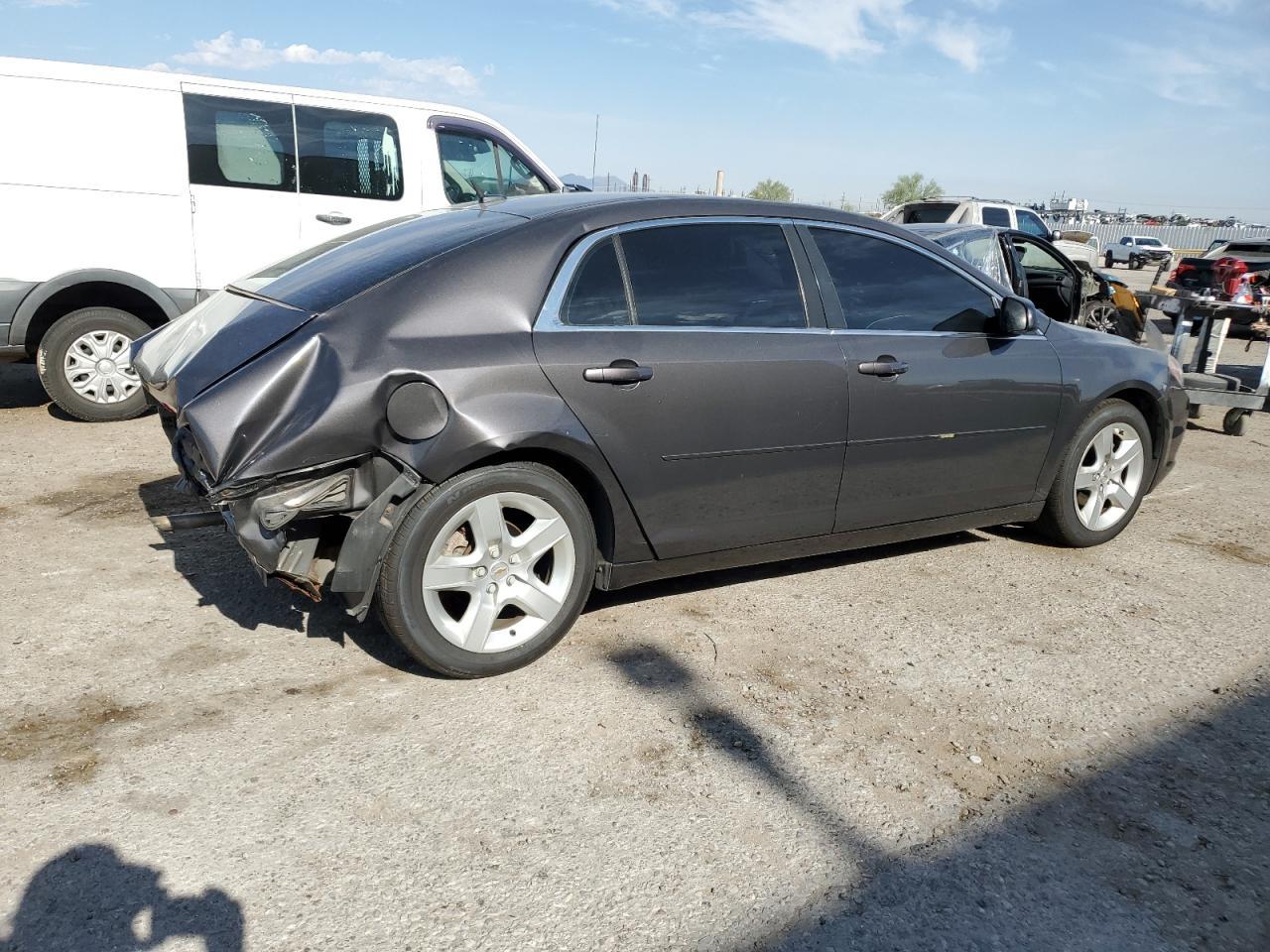 2010 Chevrolet Malibu Ls - Фото 3