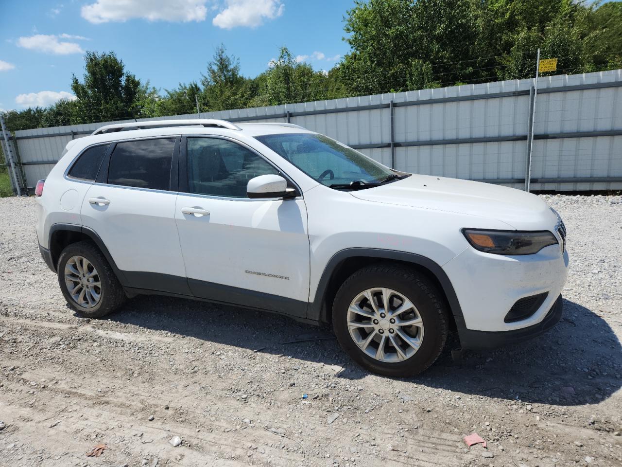 2019 Jeep Cherokee Latitude - Image 4