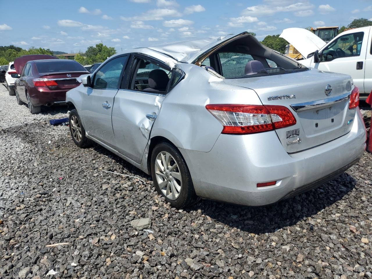 2013 Nissan Sentra S - Фото 2