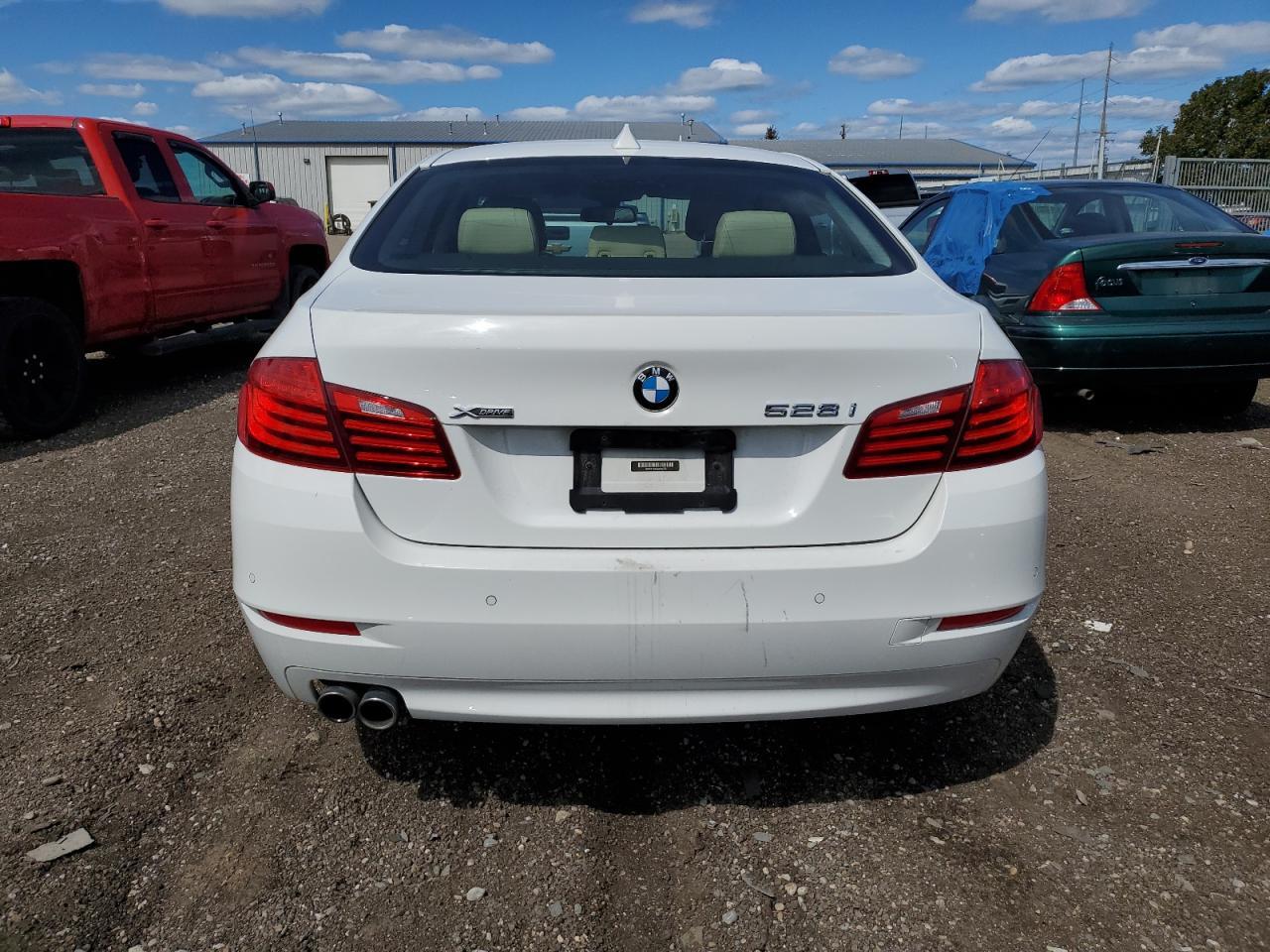 2016 BMW 528 Xi - Image 6