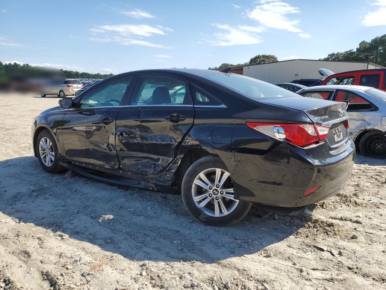2014 Hyundai Sonata Gls - Image 3
