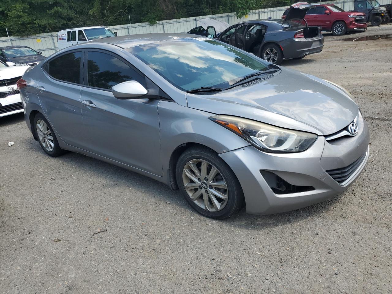 2015 Hyundai Elantra Se - Фото 4