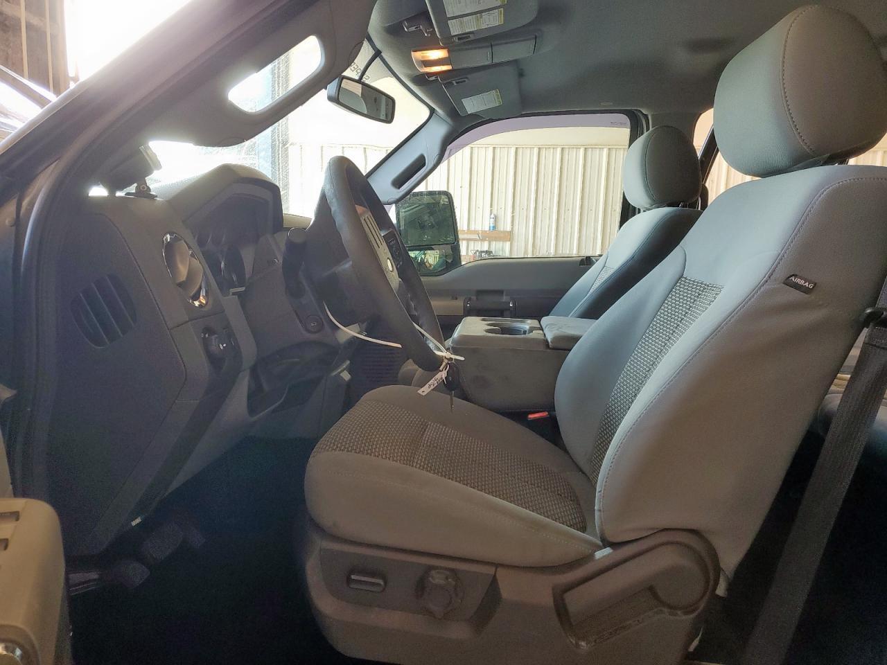 2016 Ford F250 Super Duty - Фото 7
