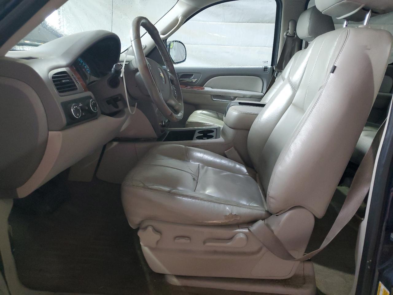 2012 Chevrolet Avalanche Lt - Image 7