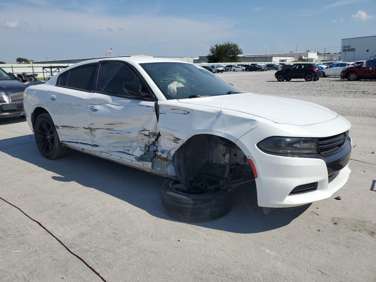 2018 Dodge Charger Sxt - Image 4