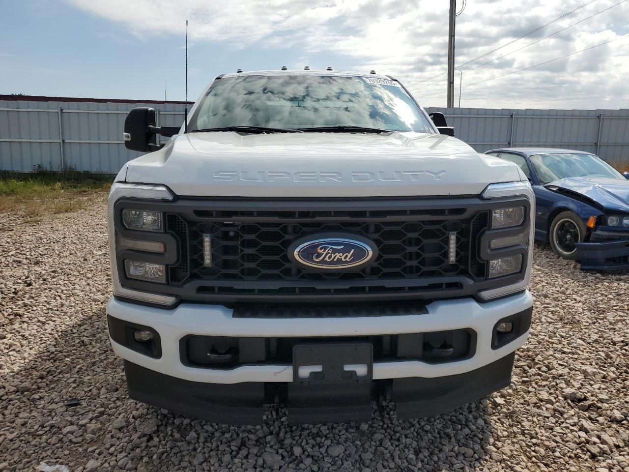 2024 Ford F350 Super Duty - Image 5