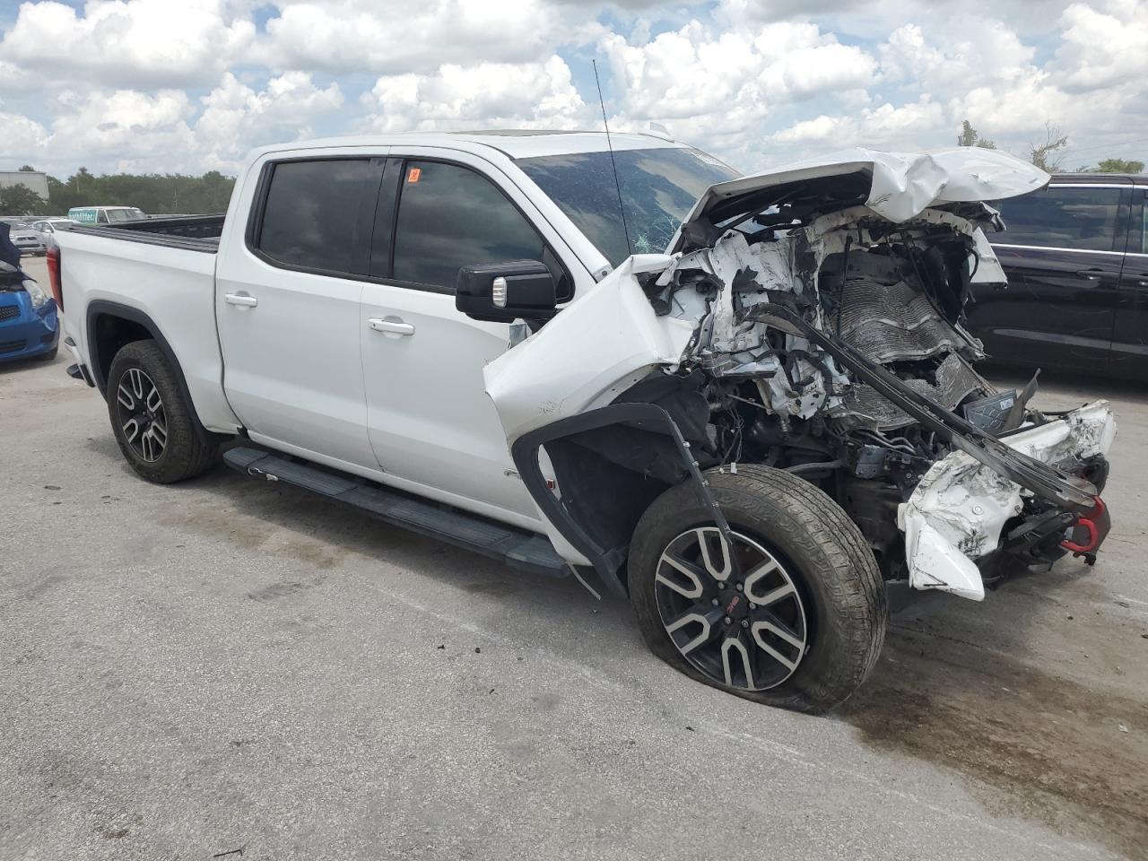 2019 GMC Sierra K1500 At4 - Фото 4